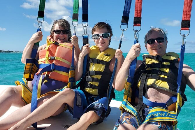 1 Hour Private Parasailing Charter, Grace Bay, Providenciales - A 1-hour private parasail charter over Grace Bay and the cays