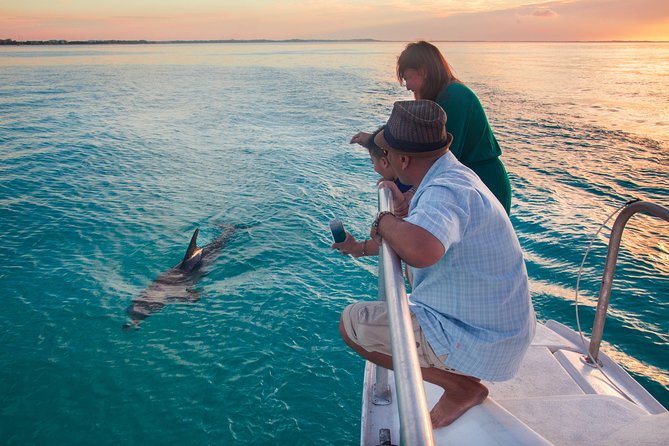 2 Hour Champagne Sunset Cruise from Grace Bay, Providenciales (Adult Only) - Pickup, Boarding, and Getting Settled at Grace Bay Without Drama