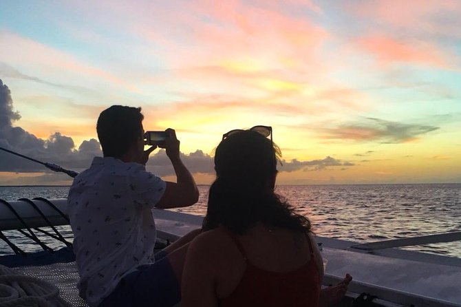 2 Hour Champagne Sunset Cruise from Grace Bay, Providenciales (Adult Only) - Snacks, Open Bar, and the Champagne Toast Moment