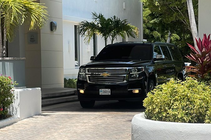 2JAYS VIP Transportation – Airport Private SUV Transfer {one way} - Price and value: $110 per group up to 6