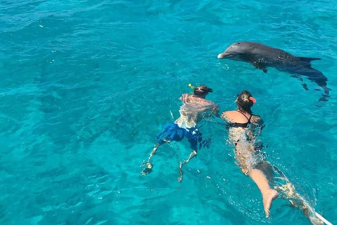 4 Hour Private Catamaran Sail and Snorkel from Grace Bay Beach, Providenciales - What’s Included for Food and Drinks on Board