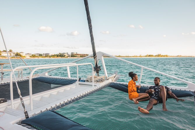 Deluxe Sunset and Saxophone Sail on Luxury Lady Grace Catamaran - Getting Drinks Quickly and Avoiding Check-In Stress