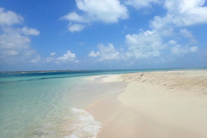 Exclusive Supreme Snorkeling Tour - The captain’s conch catch, then conch salad for real