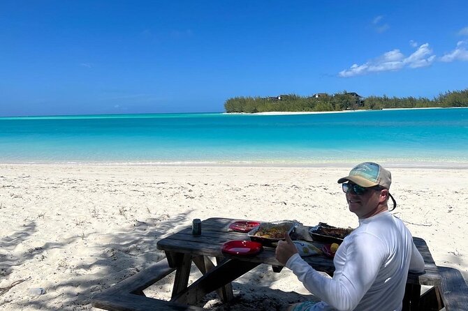 Full-Day Private Cruise in Turks and Caicos with Lunch - The day plan: Little Water Cay, Dellis Cay, Fort George Cay
