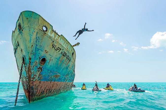 Ghost Freighter Seafari ( abandoned shipwreck) - Value check: is $210 per group money well spent?