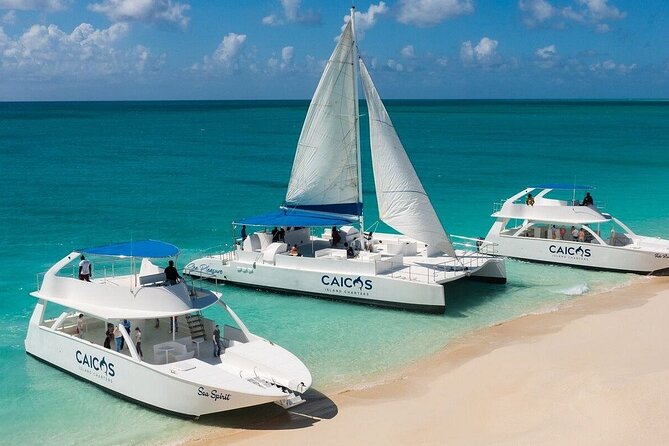 Half Day Private Boat Tour in Caicos Island - Crew chemistry: where the private part really shows