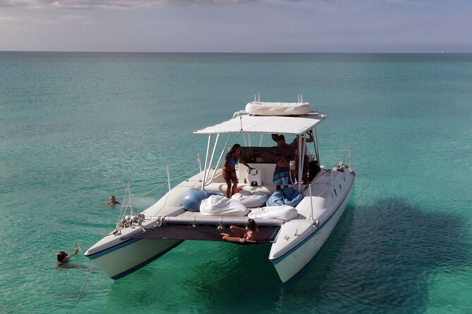 Half Day Private Charter of the Caicos Cays - What’s included: snorkeling gear, drinks, and food that fits the day