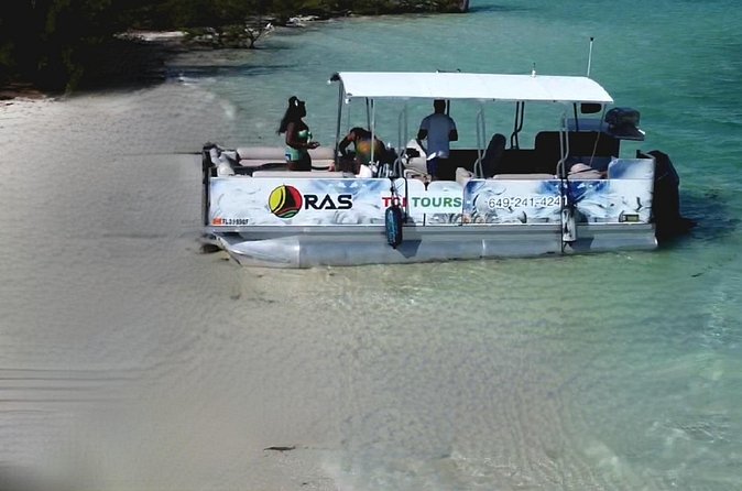 Half Day Private Charters in Iguana Island for 8pax - Meeting at Blue Haven Marina, Then Out to the Reef