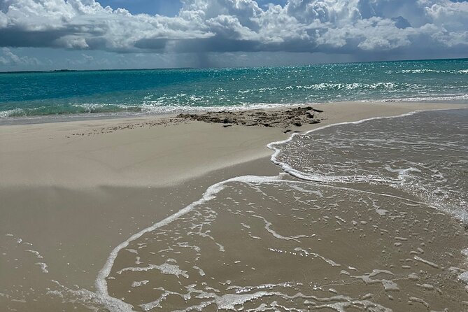 Half Day Private Sun and Snorkel exploring the Turks and Caicos - Drinks, wraps, and the small comfort wins at sea