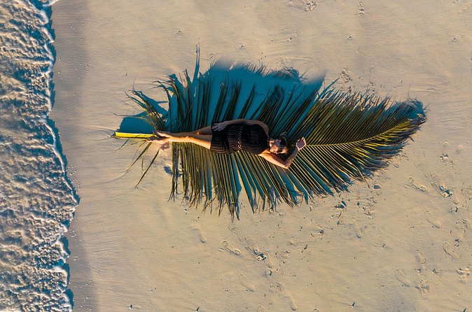 Island Beach Photoshoot - How the photo session likely flows on the beach