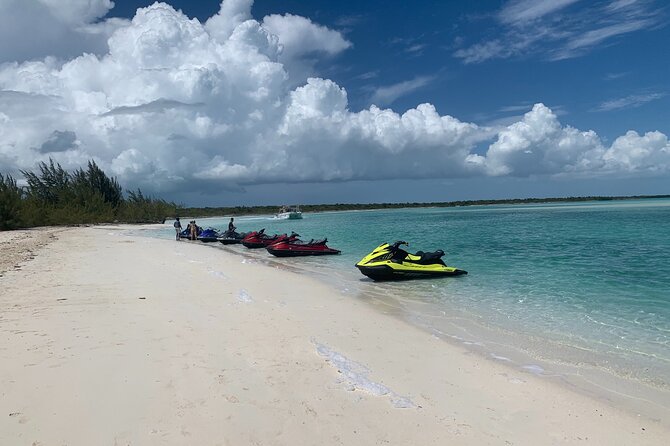 Lunch Seafari to pristine cays, shipwreck and lunch at TIKI BAR - Key highlights you will feel right away