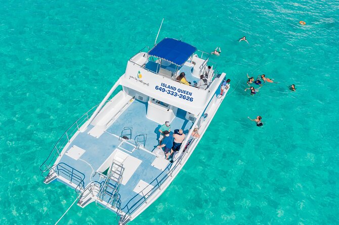 Private 4-Hour Catamaran Tour from Providenciales in Turks and Caicos - A private 4-hour catamaran is the right length for Turks and Caicos