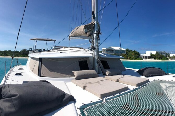 Private Afternoon Tour Catamaran 44 Big Ben - Half Moon Bay and the walk from Pine Cay: shallow water plus iguanas