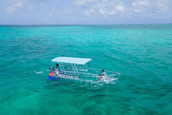 Private Clear Boat experience in Grace Bay - Entering Grace Bay Reef Time from a 100% Clear Hull