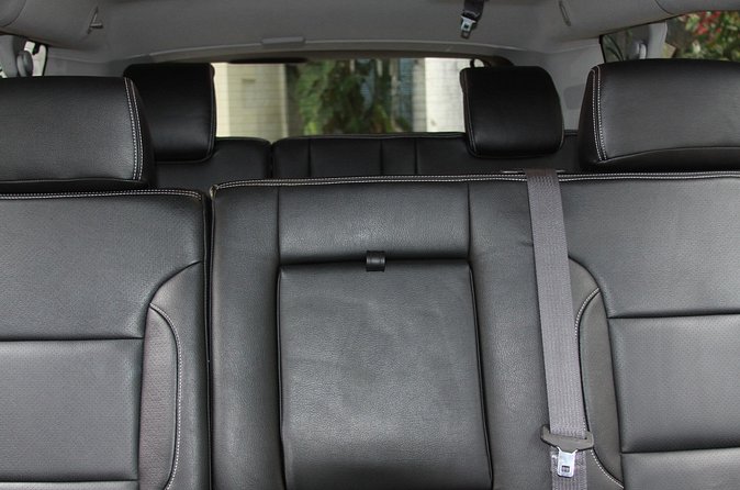 Private Luxury SUV Airport Transfer (Round-Trip) - Price and value: $210 for up to 6 in Providenciales