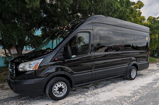 Private Luxury Transfer to/from Airport Turks and Caicos - How to Make the Arrival and Pickup Work Smoothly
