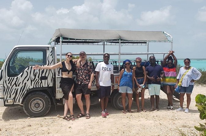 Private Tailor-Made Safari Tour - Lunch, rum punch, and the food rules you should know