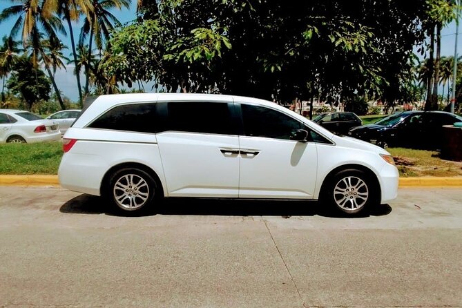 Providenciales to Caicos Providenciales Airport (PLS) - Transfer - Who This Transfer Best Fits (and Who Might Skip It)