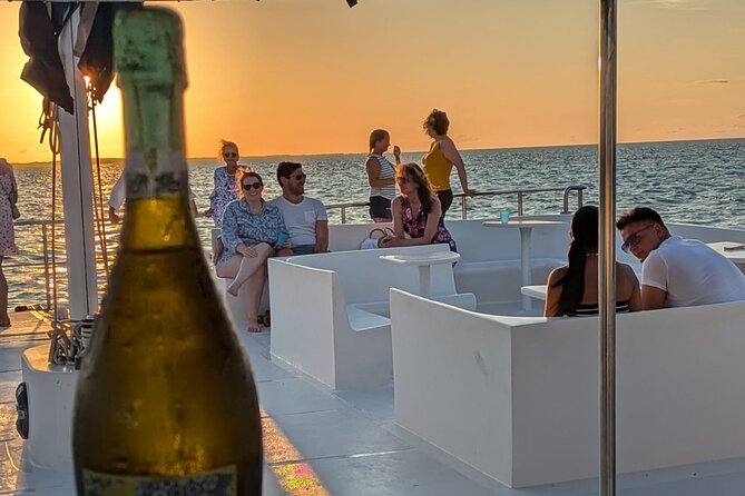 Sunset Cruise from Providenciales - Grace Bay coastline cruising: the best views and the realistic photo strategy
