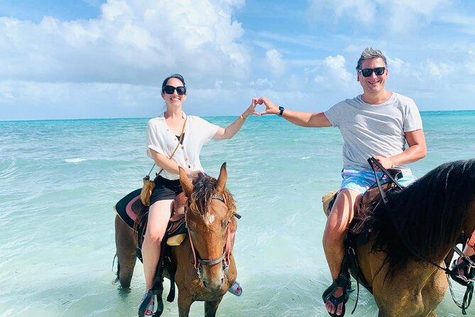 Sunset Horse Ride Experience - Photoshoot perks, celebratory bouquets, and what beverages are like