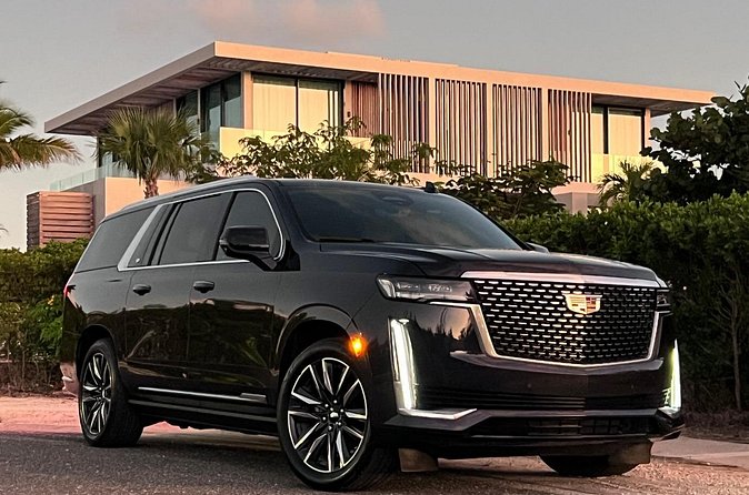 Turks and Caicos Private SUV Airport Transportation - A 30-minute SUV ride that focuses on comfort